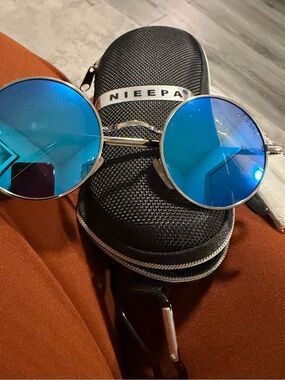 NIEEPA Round Blue Mirrored Sunglasses 😎 with Case